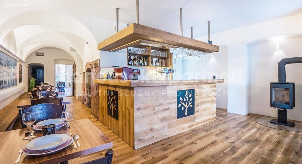 Penzion A Restaurace 14 Hostinné Exteriör bild
